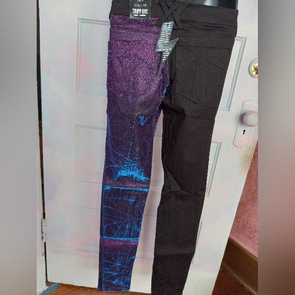 Tripp nyc nwt HOLOGRAPHIC amazingly dope split-personality jeans! - Picture 5 of 5